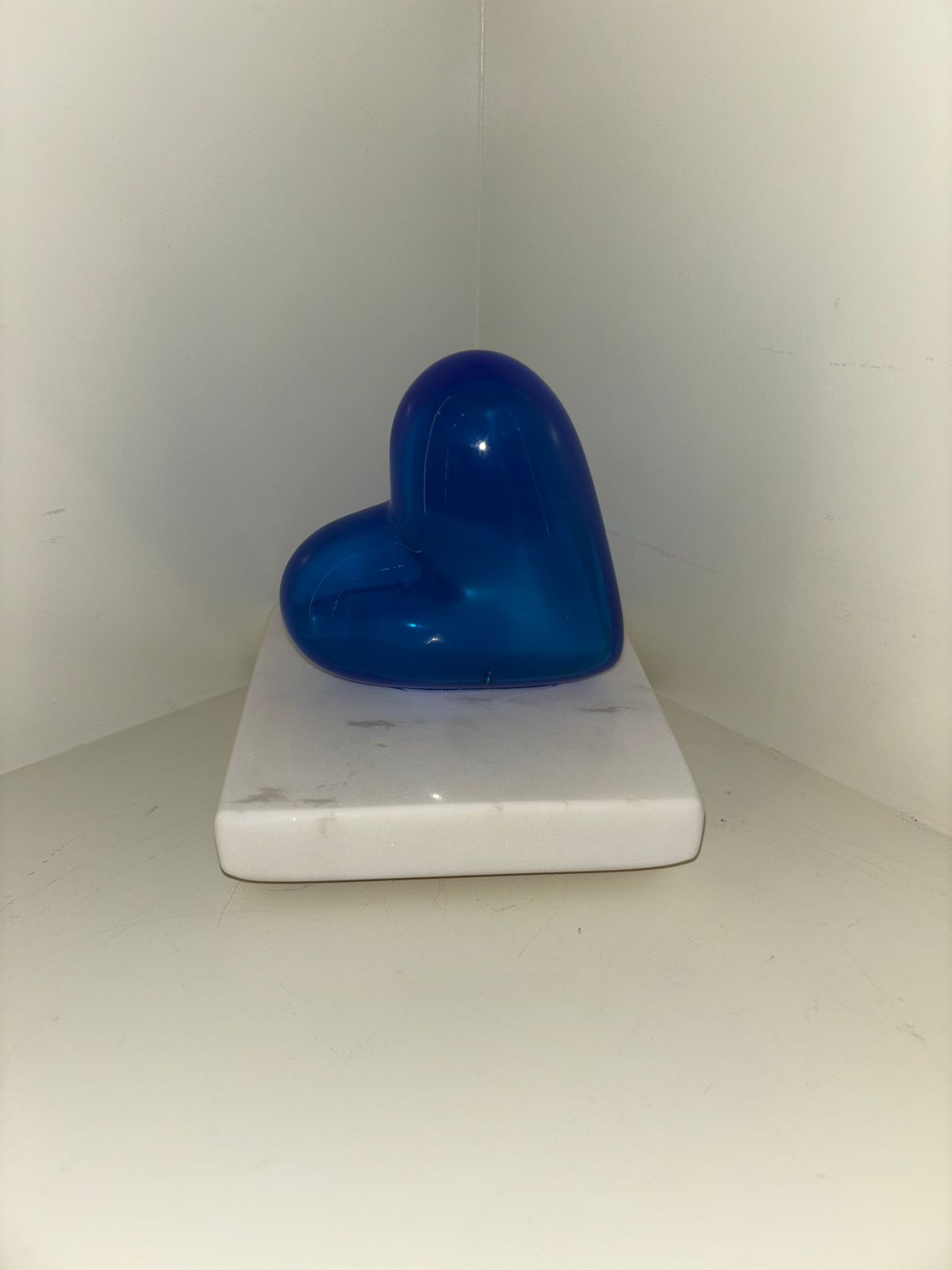 corazon individual con base de marmol