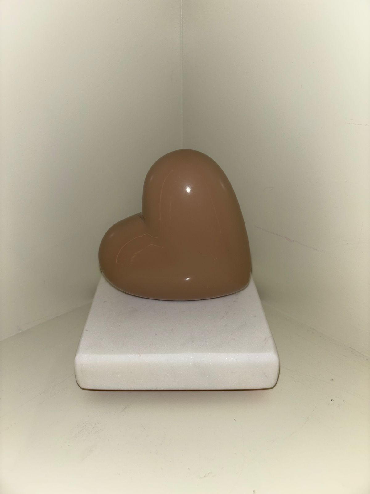 corazon individual con base de marmol