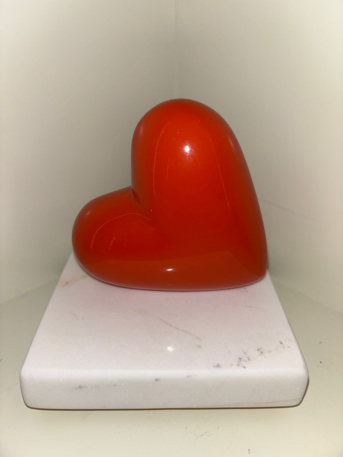 corazon individual con base de marmol