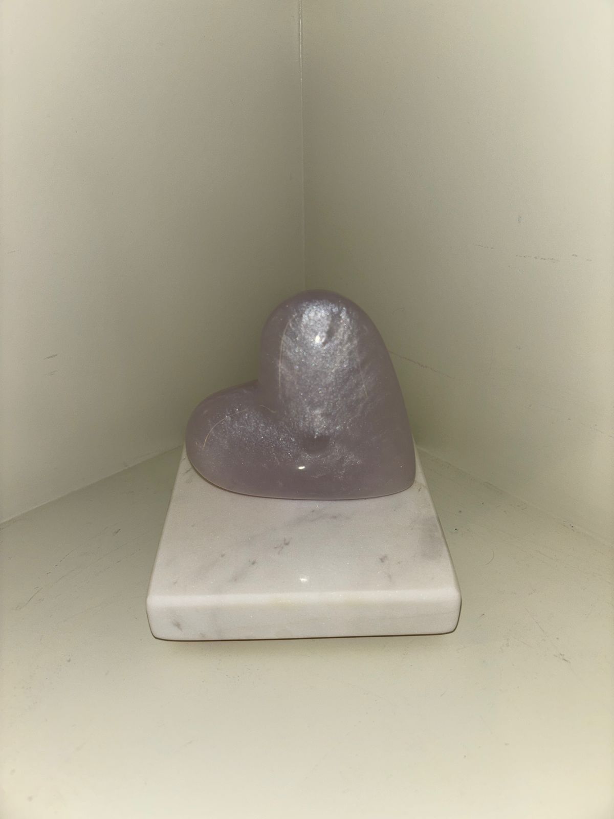 corazon individual con base de marmol