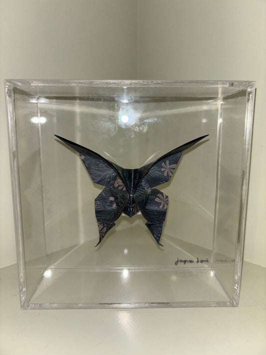 ADORNO MARIPOSA DE ORIGAMI EN CAJA