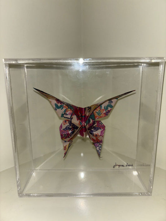 ADORNO MARIPOSA DE ORIGAMI EN CAJA