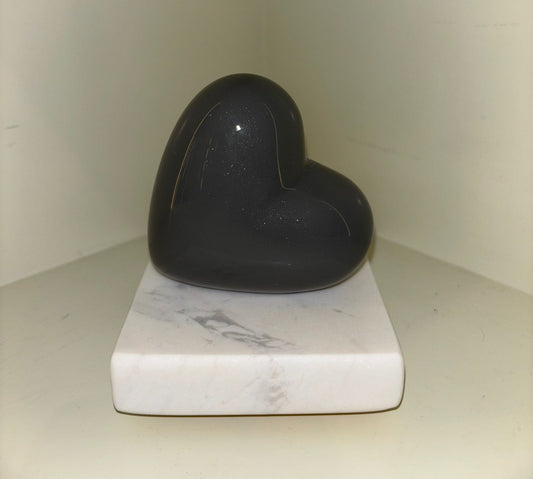 corazon individual con base de marmol