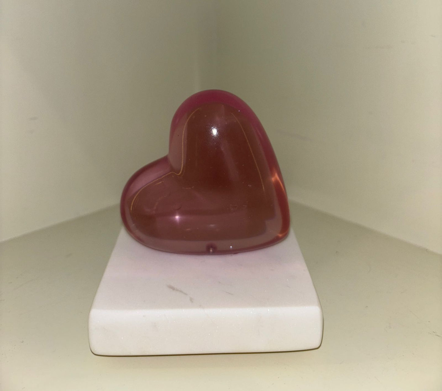 corazon individual con base de marmol