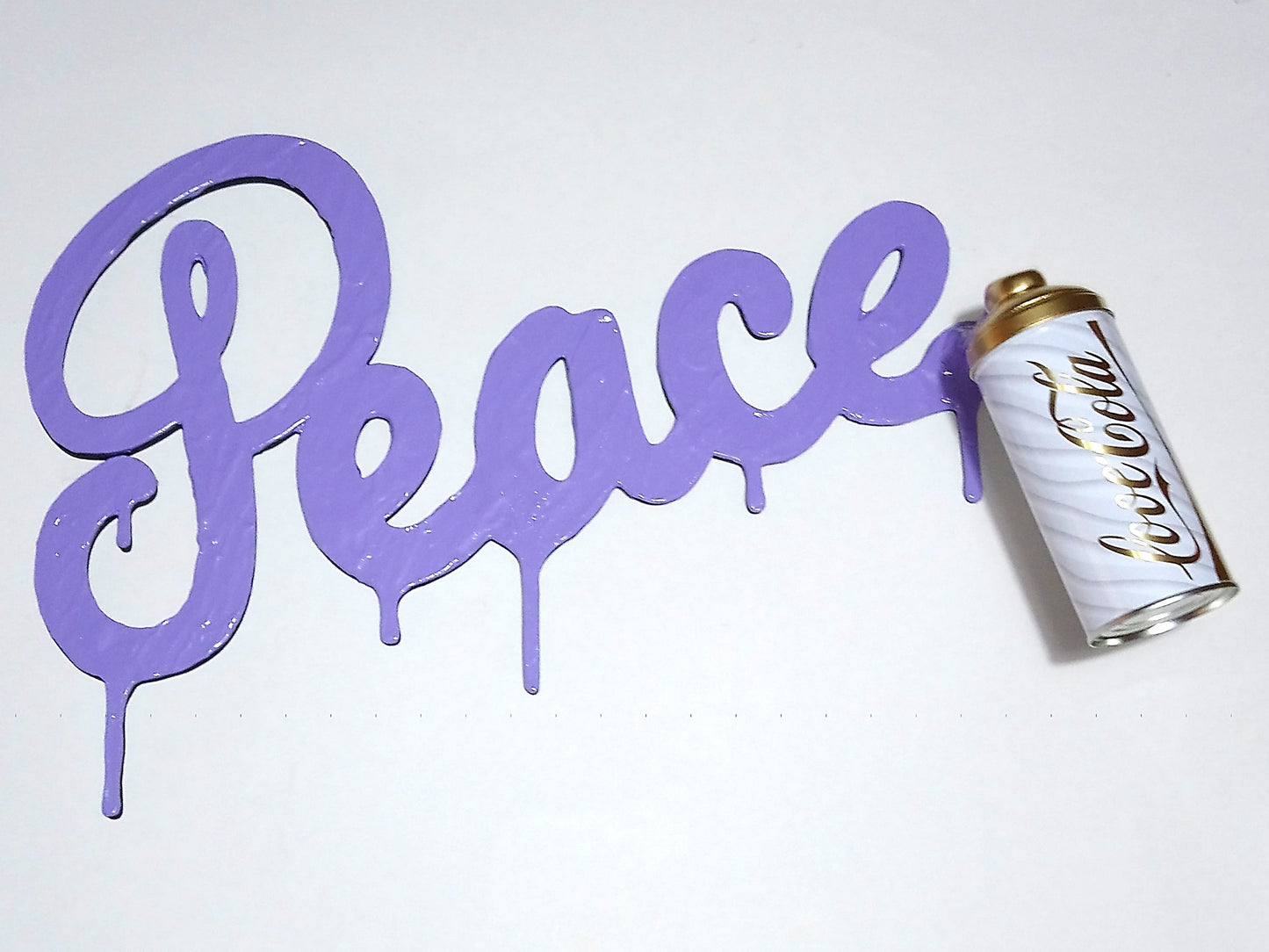 ESCULTURA GRAFFITI PEACE LILA